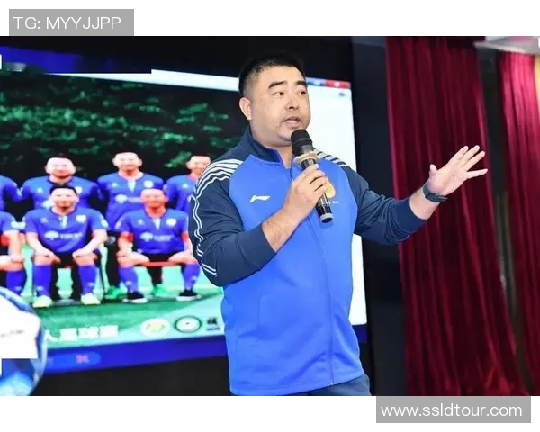 徐涵足球：从青涩少年到职业球员的成长之路与梦想追逐