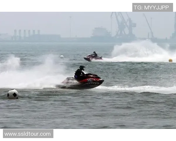 武汉足球赛盛况空前8月31号激情对决引发球迷热潮